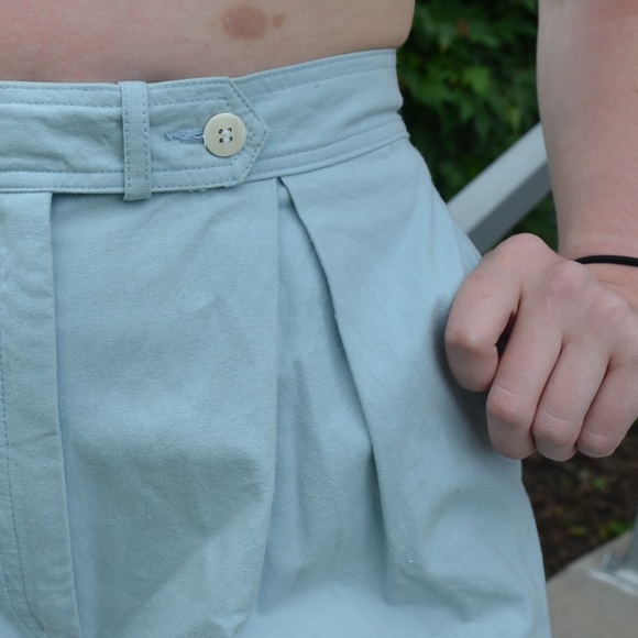 WINTER SALE: VTG Light Blue Mom Shorts - Picture 4 of 5
